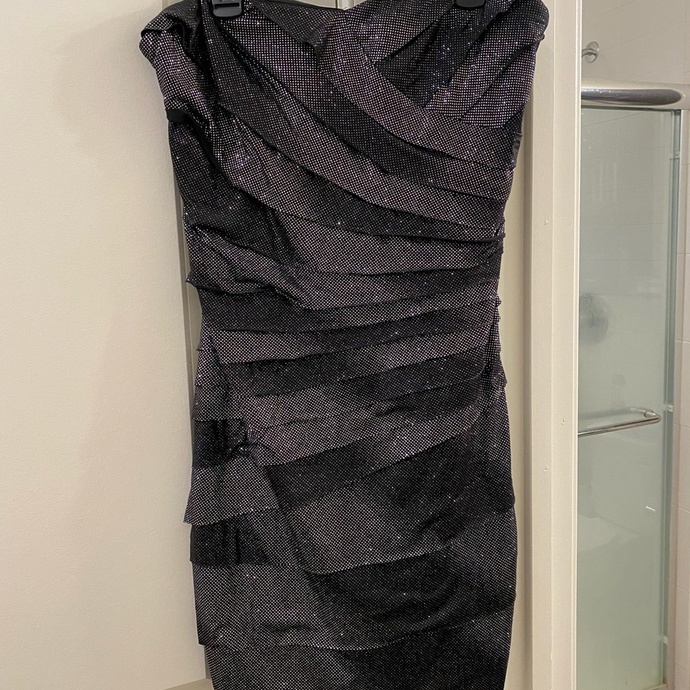 Junior’s City Triangle Strapless Mini Dress Black & Silver Size Large NEVER WORN